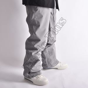 Pantalones de Nieve Impermeables Grises de Último Diseño con Cintura Ajustable con Cordón, Puños Ajustables y Aislamiento Térmico para Invierno - Product Image 4