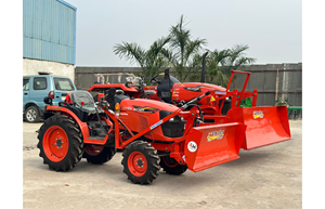 Matériel et équipement agricoles : Accessoire niveleur en acier doux pour tracteur, 7 pieds 9 pouces, 600 kg, hydraulique, pour nivellement de terrain, 40+ CV - Product Image 6