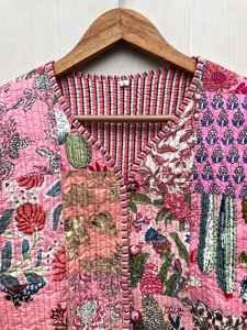 Chaqueta Reversible Acolchada de Algodón Tejido Transpirable con Estampado Nuevo y Diseño de Rayas, Ideal para Fiestas, Regalo para Mujer, Venta al por Mayor - Product Image 3