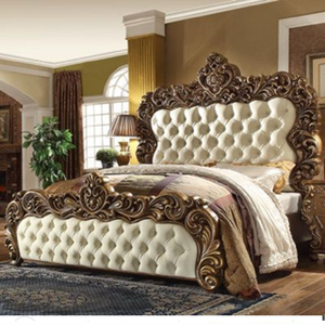 Lit capitonné en cuir tanné luxueux avec des bordures en bois sculpté en profondeur et des motifs floraux. Disponible aux prix de gros. - Product Image 3