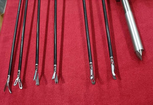 Kit d'instruments de chirurgie laparoscopique électrique à intervention minimale : Pinces, Ciseaux, Trocart, Porte-aiguille en acier inoxydable - Product Image 3