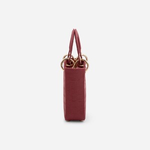 Sac fourre-tout mini pour femme motif crocodile en cuir organique, fermeture ouverte, poignée supérieure carrée, logo personnalisé, idéal pour fêtes et mariages - HINDVANTA GLOBAL - Product Image 2