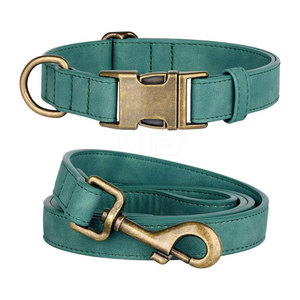 Collar de Cuero para Perro con Correa Clásica a Juego, Ajustable, con Hebilla Metálica y Anillo en D Cosido para Paseos Diarios - Product Image 1