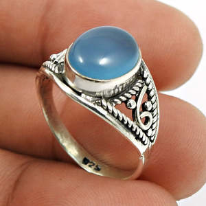 แหวนพลอยแคลเซโดนีธรรมชาติ แหวนเงินแท้ 925 ทำมือ สำหรับผู้ค้าส่ง ODM OEM เครื่องประดับ - Product Image 2