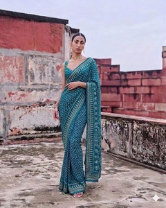 Collection de saris de créateur style Bollywood en faux georgette douce, sans plis, imprimé numérique, magnifique travail de miroir véritable KATDANA - Product Image 1