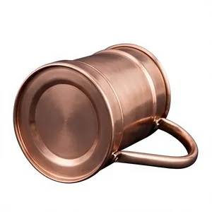 Jarra clásica de cobre cepillado liso, taza premium de metal tradicional para cerveza, estilo clásico de taberna con acento horizontal. - Product Image 3