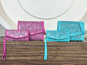 กระเป๋าถือหนังวัวแท้ลายฉลุดีไซน์ล่าสุด ชุดกระเป๋าคลัทช์หนังแท้สุดเก๋ ชุดคอมโบสองชิ้นสำหรับผู้หญิง - Product Image 5