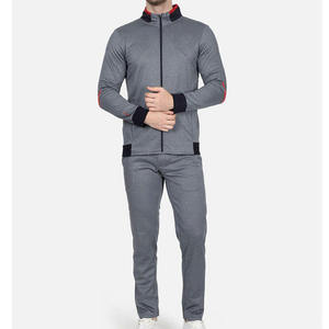 Ensemble de survêtement gris premium pour homme avec veste à col montant et pantalon de jogging ajusté – Tenue de sport décontractée et respirante - Product Image 1