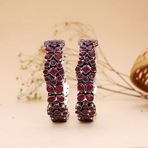 Brazalete de Latón con Engaste de Gema Roja en Plata Oxidada Vintage, Chapado en Plata Antigua, Joyería para Mujer, Regalo para Ella - Product Image 4