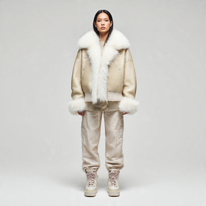 Vestes en cuir et fourrure de luxe de haute qualité - Product Image 1