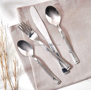 Cuchara de Cena Moderna de Acero Inoxidable Pulido Espejo, de Lujo, con Mango Largo, Apta para Lavavajillas, para Bodas y Fiestas, Venta al por Mayor - Product Image 1