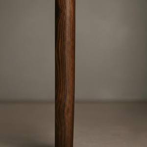 Bastón de senderismo de diseño moderno, hecho a mano, con mango de latón moldeado de agarre fuerte, de Universal Overseas. - Product Image 4