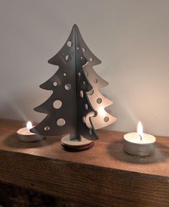 Candelabro de Metal con Diseño de Ciervo y Árbol Plateado, Centro de Mesa Decorativo Redondo para Exhibición en Mesa de Navidad - Product Image 5