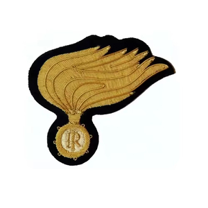 Badges faits main les plus vendus avec fil doré, badges pour blazer, fil doré personnalisé, badge brodé fait main sur mesure - Product Image 6