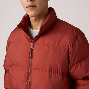 Chaqueta Acolchada Roja para Hombre con Cuello Alto y Capucha, Cierre de Cremallera, Cortavientos, Informal de Invierno, Relleno de Algodón, Corte Regular - Product Image 2