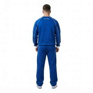 Conjunto de Sudadera y Pantalones Deportivos para Hombre, Color Azul Rey con Ribete en Contraste, Estilo Casual y Urbano - Product Image 2