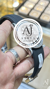 Reloj mecánico con incrustaciones de diamantes, correa de silicona, caja redonda, reloj de pulsera con detalles de cristal - Product Image 2