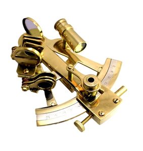 Sextant en laiton artisanal, instrument de navigation maritime, objet nautique vintage, cadeau de collection, décoration - Product Image 2