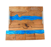 Vente flash : Ensemble de 4 plateaux de service en bois d'acacia multicolores, résine époxy, artisanat artisanal, qualité artisanale pour hôtel