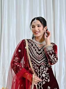 Ramdev Trading Kurta Moderna de Terciopelo Fendi para Mujer con Bordado Intenso, Ideal para Fiestas y Bodas, Todas las Estaciones, Secado Rápido, Corte Regular - Product Image 5