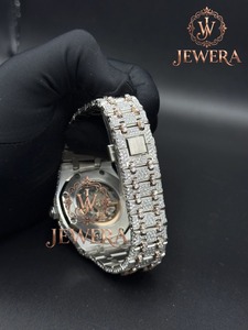 Best Quality Mossinate Stainless Steel Luxury <b>Watch</b> with Diamonds Elegant Fashionable and Perfect <b>for</b> Both Men and Women - Product Image 3