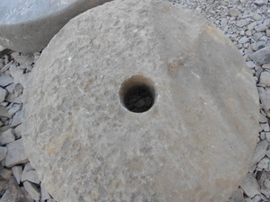 Large Stock of <b>Reclaimed</b> Modern Whole <b>Stone</b> Millstones for Outdoor Park and Garden Landscapes - Product Image 5