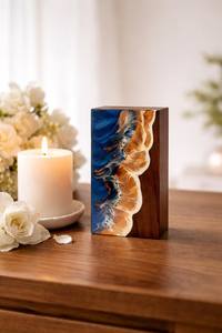 Urna de cremación de madera con diseño de olas oceánicas – Caja conmemorativa de resina hecha a mano para cenizas humanas, tamaño mediano 9x5.5 pulgadas - Product Image 3