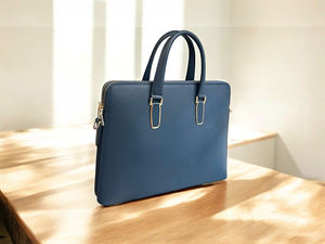 Maletín Unisex de Cuero Genuino Azul Marino, Clásico, Casual, Lujoso, con Cierre de Cremallera Dorada, Hecho a Mano, Impermeable, Ligero y Portátil - Product Image 2