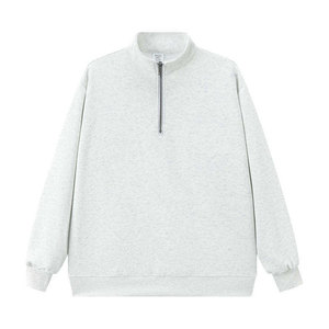 Pull de golf à col zippé pour hommes et femmes en tissu satiné, respirant et anti-UV, conçu pour une flexibilité de swing par temps chaud ou frais - Product Image 4