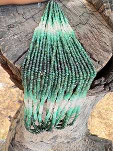 Cuentas de piedra verde facetadas de 3-4.5mm con efecto ombré para la fabricación de joyería - Product Image 3