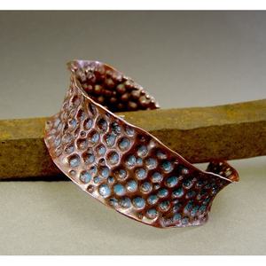 Brazalete de Cobre Premium con Cristal de Diseño Natural, Accesorios de Moda para Uso Diario - Product Image 1