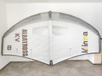 Kinma 6.0m Unisex Hydrofoil Wing Poids léger Nouveau matériau Feuille d'aile de surf pour les eaux de l'océan Comprend un accessoire de pompe