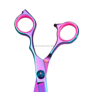 Ciseaux de barbier de qualité supérieure pour droitiers, 5,5 pouces, pour usage professionnel. - Product Image 3