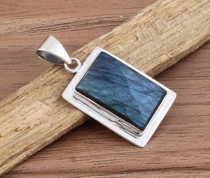 Colgante de Labradorita Natural Chapado en Platino Vintage al por Mayor, Plata de Ley 925, Amuleto de Piedra Preciosa Simple y Minimalista, Precio al por Mayor - Product Image 3