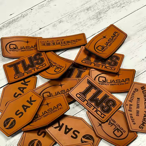 Fabricant de badges et patchs en PVC et caoutchouc souple personnalisés à faible MOQ pour vêtements, avec logo personnalisé B2B et emblèmes flexibles en caoutchouc pour Jack - Product Image 5