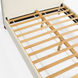 Cama Suave Tamaño Queen con Base de Plataforma y Cabecera Tapizada Ondulada, Diseño Tradicional, Patas de Madera Maciza - Product Image 6