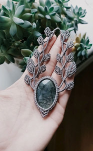 สร้อยคอทำมือจากเชือกมัดแบบมาคราเม่ ประดับจี้มุกน้ำจืดและโลหะผสมสังกะสี ดีไซน์ผีเสื้อทันสมัย สายโซ่ไม้ไผ่ ปรับขนาดได้ เครื่องประดับเสริมพลัง - Product Image 2