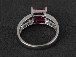 แหวนทับทิมทรงเหลี่ยมเงินแท้ แหวนหมั้นทับทิมสีแดง แหวนสัญญาแบบโซลิแทร์ เครื่องประดับประจำเดือนกรกฎาคม - Product Image 2