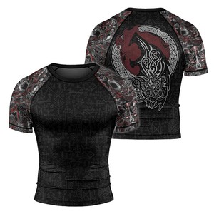 Haut de compression respirant anti-UV pour homme, personnalisé, de haute qualité, respectueux de l'environnement, avec design par sublimation, personnalisable - Product Image 5