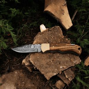 Cuchillos de Caza Plegables Decorativos con Mango de Madera Azul, Detalles de Remaches y Funda de Cuero Marrón para Caza, Camping y Senderismo - Product Image 2
