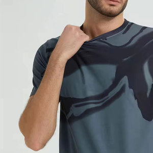 Camiseta de sublimación de moda icónica con tacto de tela premium personalizada al por mayor, con diseño único y moderno para hombre - Product Image 3