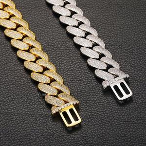 Collar de cadena cubana de moissanita de 20MM masivo chapado en oro de 14K, joyería informal estilo Hip Hop de alto brillo para hombres y mujeres - Product Image 3