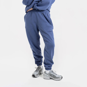 Pantalones de chándal de invierno para mujer al por mayor, con logo personalizado, cintura elástica, ajuste holgado, tela polar suave, estilo urbano - Product Image 3