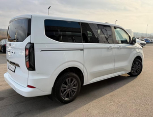 รถมือสอง ปี 2025 ฟอร์ด ทัวร์ นีโอ คัสตอม L1 ไทเทเนียม 4 สูบ กำลัง 114 กิโลวัตต์ (155 แรงม้า) เชื้อเพลิง-น้ำมัน ยูโร 6e เกียร์ธรรมดา พวงมาลัยซ้าย - Product Image 3