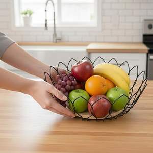 Panier de rangement empilable en fer forgé vintage, moderne et écologique, avec options personnalisables pour l'organisation des étagères de buanderie - Product Image 1