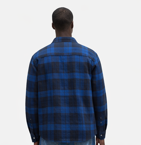 Chemise en flanelle à carreaux bleus pour homme, manches longues, col rabattu, avec poche logo sur le devant, vêtement d'automne - Product Image 4