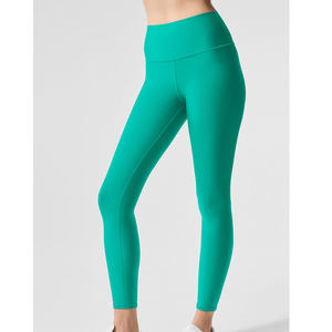 Conjunto de Yoga A lo Yoga de Alta Calidad para Mujer, Conjunto de 2 Piezas para Gimnasio y Fitness, Ecológico, Transpirable, Top y Leggings, Nuevo y Moderno - Product Image 2