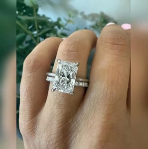 Anillo de lujo con diamante cultivado en laboratorio de corte radiante para mujer, regalo de compromiso y boda en oro de 9K, 14K, 18K con certificación IGI SGL, 3 quilates - Product Image 4