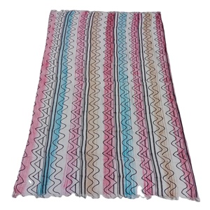 Bufandas con estampado de algodón 100% Digital Zig Zag de diseñador para mujer con estilo, tela de tacto extremadamente suave, logotipo personalizado, suministro a granel - Product Image 1