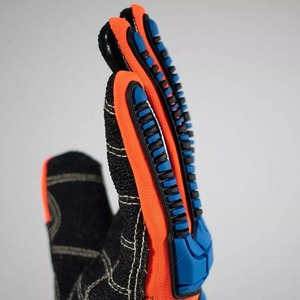 Nouveauté : Gants de conduite Alpha Racing en cuir de haute qualité - Antidérapants, coupe-vent, compatibles écran tactile, avec revêtement en polyuréthane et fermeture auto-agrippante - Product Image 4